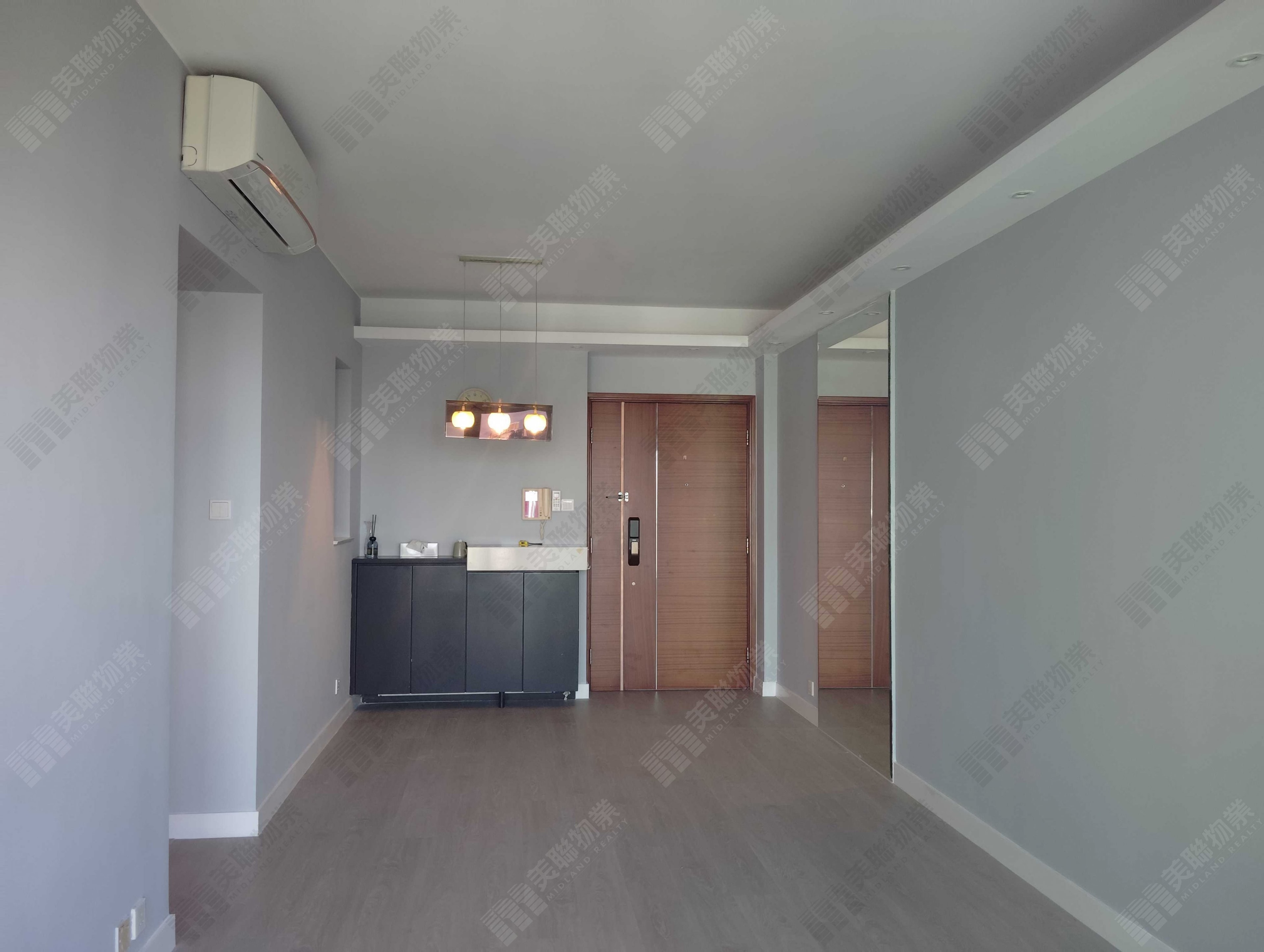 Caribbean Coast Harbour Red Block B (Tower 8) Mid Floor Unit A