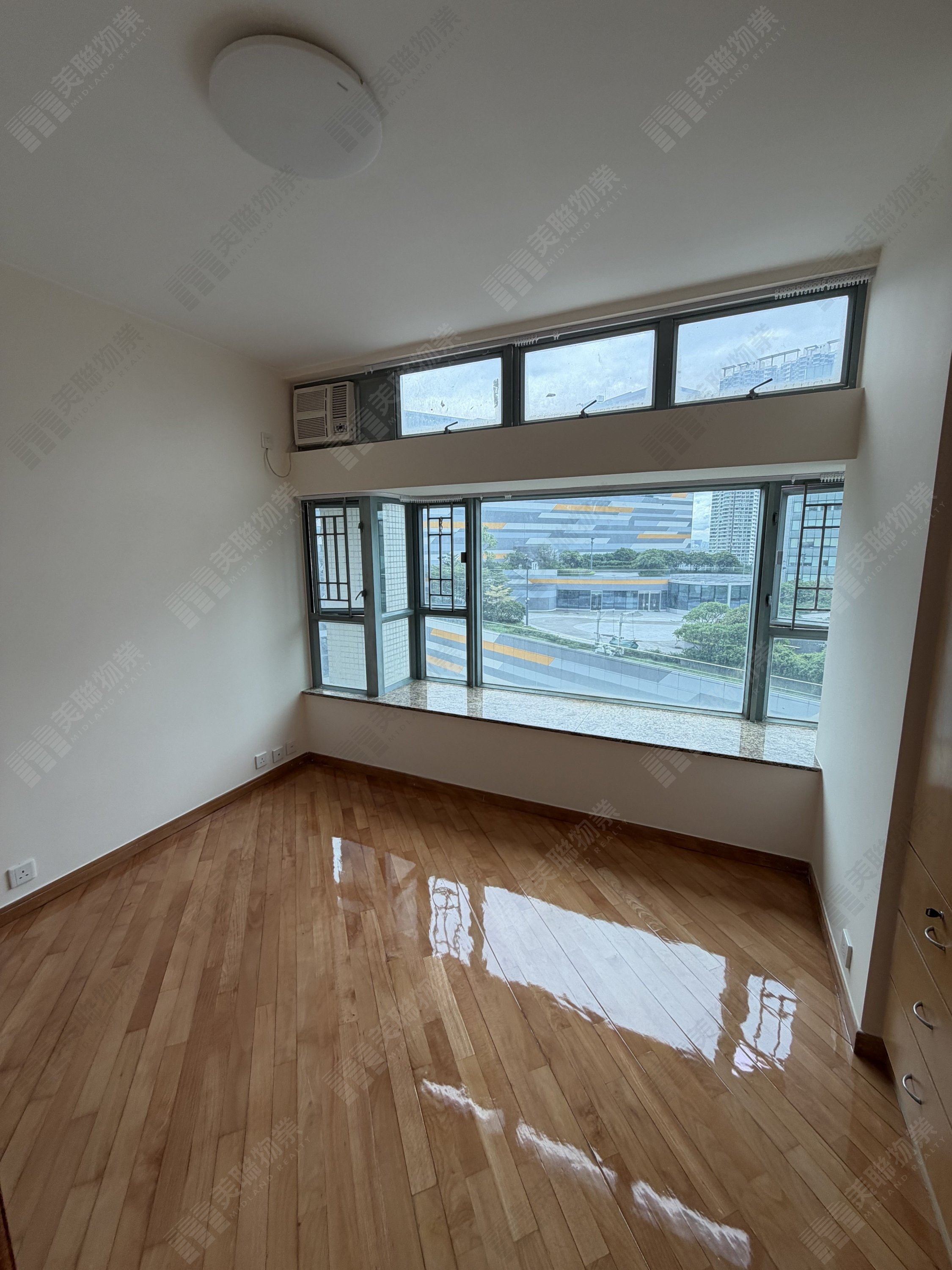 Century Link Phase 1 Block 6B Mid Floor Unit 9